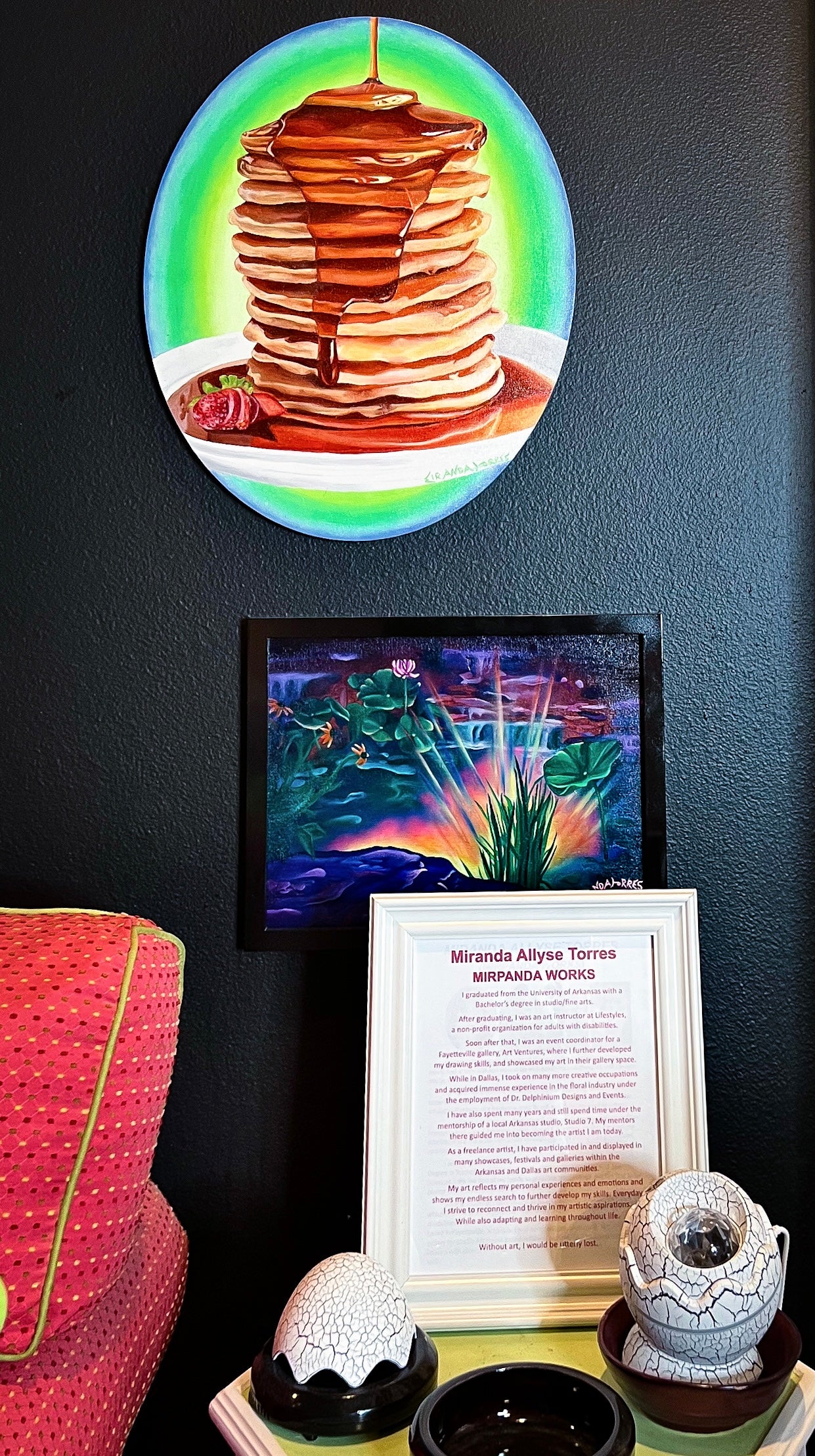 Une peinture à l'huile réaliste de forme ovale, "Pancake Heaven"