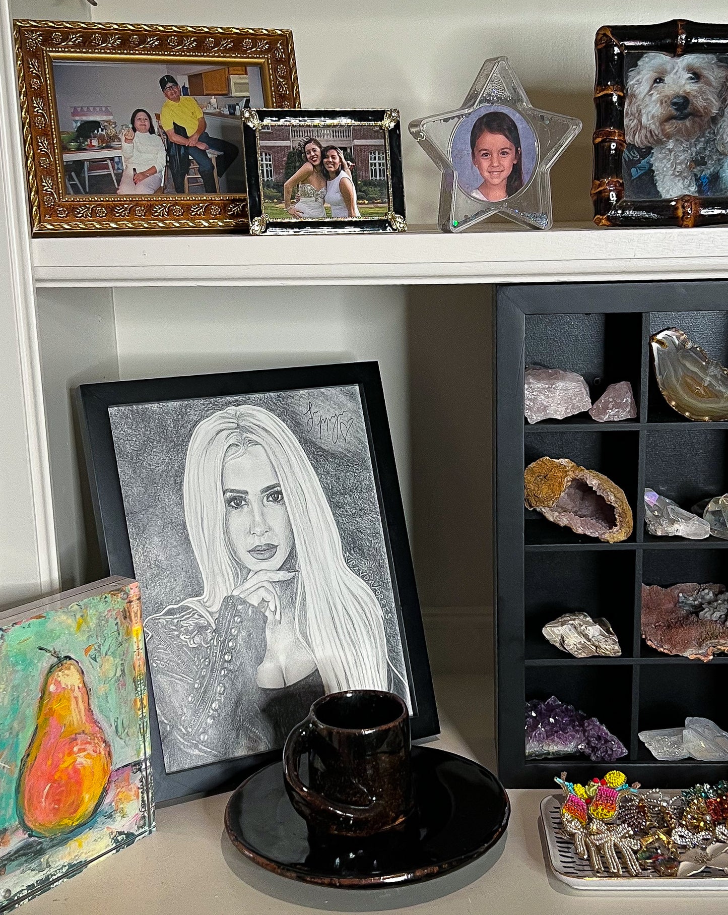 Dibujo detallado y firmado de Tana Mongeau de 2019